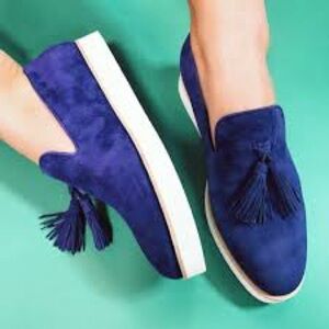 Via Spiga Blue Suede Tassel Loafers – Style L5490 (Women’s Size 7 / EU 37)
